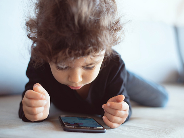 Fazla Ekran Süresi Çocuklarda Fiziksel Aktivite Seviyelerini Azaltıyor